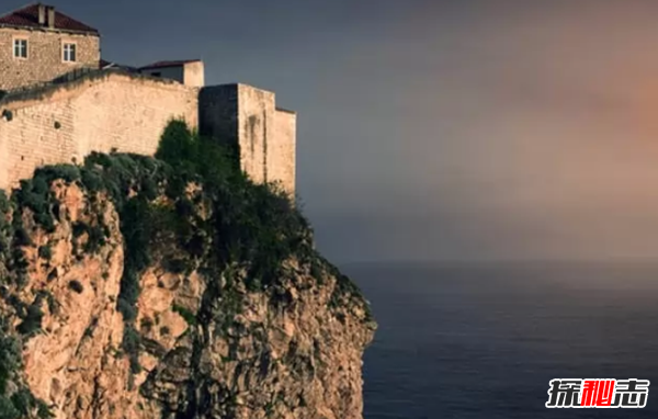 世界十大保存最完整的古城墙,第二为地球最长墓地(一百万人死亡)