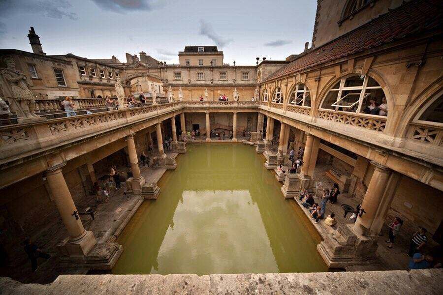 世界十大奇迹建筑,也是十大现存的建筑(中国长城排第一)