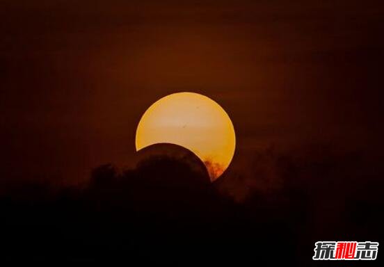 2018年8月11日日偏食中国可见,三次日偏食仅一次